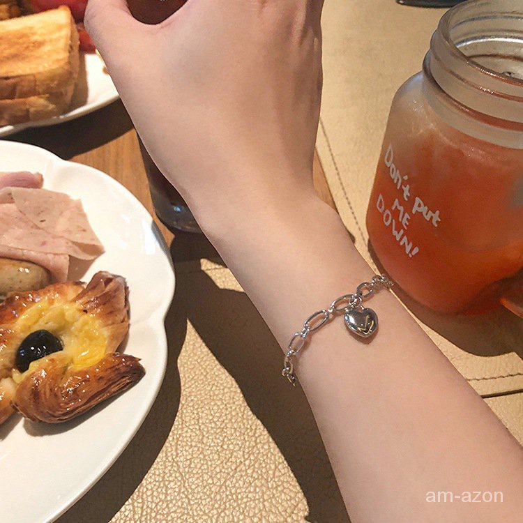 Vòng tay hình trái tim thiết kế tối giản sáng tạo