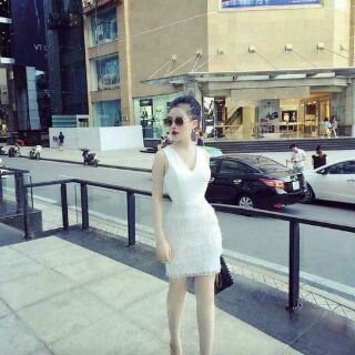 Đầm body cổ tim váy tua rua