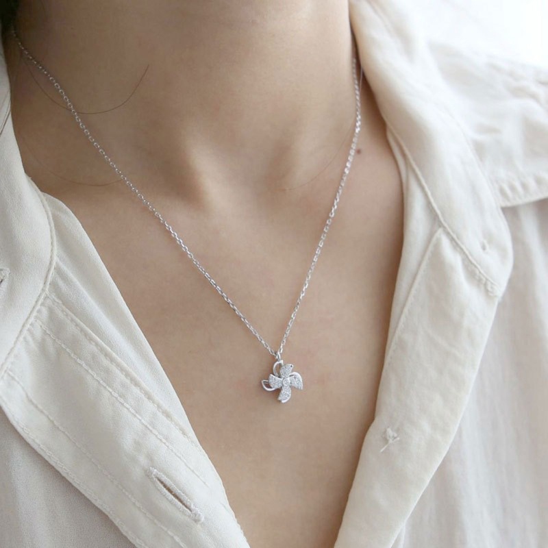 Vòng cổ Mặt Cối Xay Gió Xoay Được Giúp Giảm Căng Thẳng Thời Trang Cho Nữ