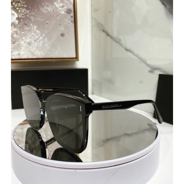 GENTLE MONSTER -FRIDA