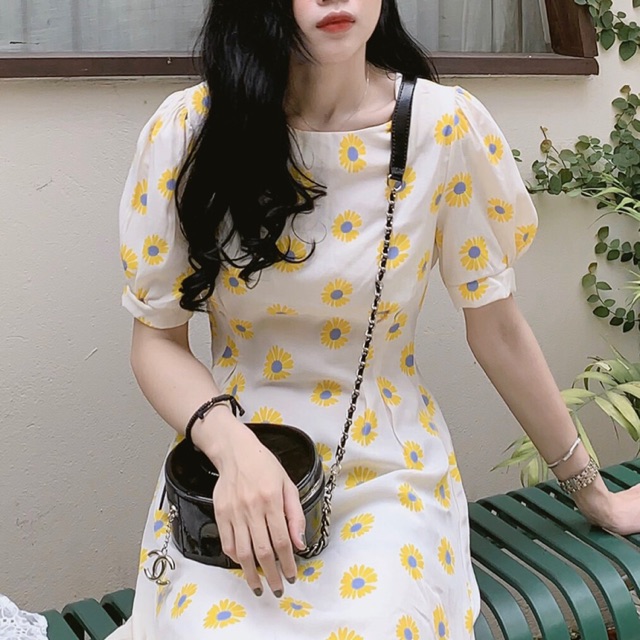 ( SALE 50%) VÁY HOA NHÍ CÚC VÀNG CỔ TRÒN🌼🌼