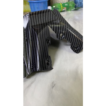 Dè exciter 150 màu carbon kiểu FZ