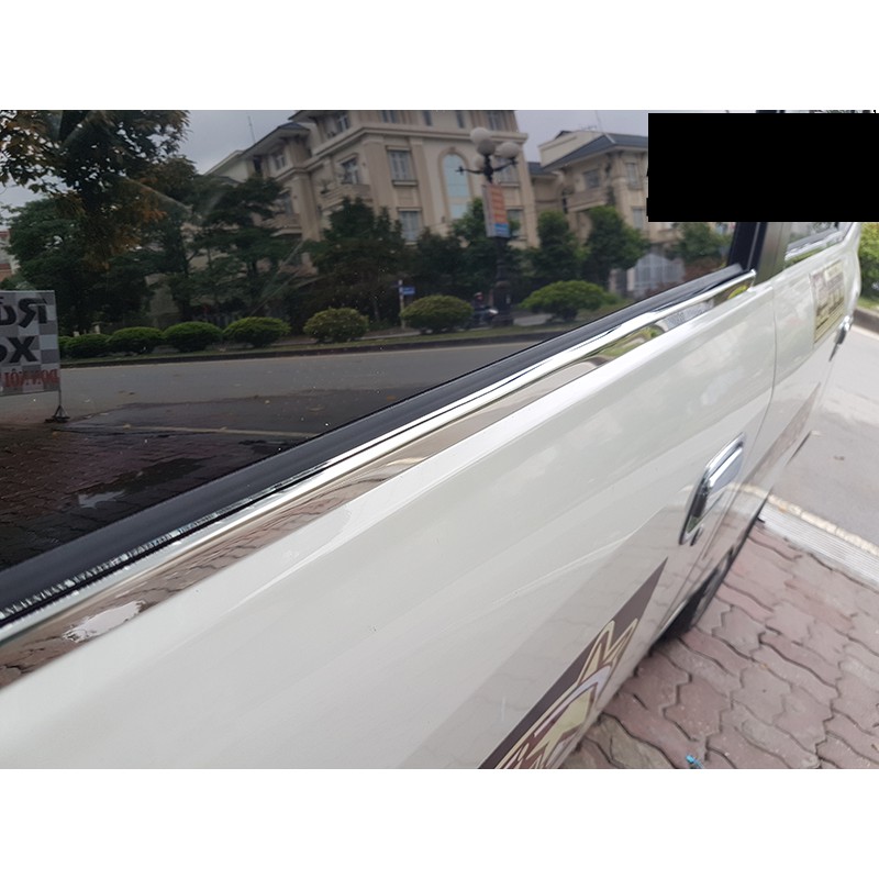 Nẹp Chân Kính Inox Xe Toyota Wigo 2018 2019 2020 - 4 chi tiết