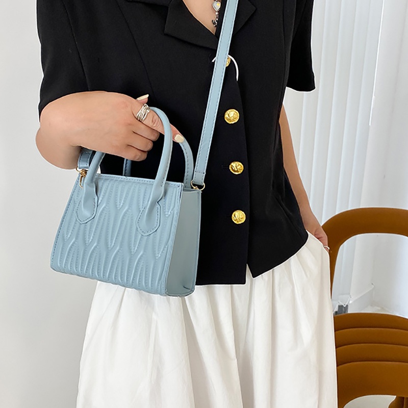 Túi Đeo Chéo Vai Kiểu Phương Tây Thêu Nổi Bằng Tay Cá Tính