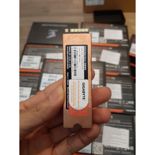 Ổ cứng SSD M2 NVMe Gigabyte Aorus Gen4 - 1TB / 2TB CÓ TẢN - Heatsink - bảo hành hãng 60 tháng | BigBuy360 - bigbuy360.vn