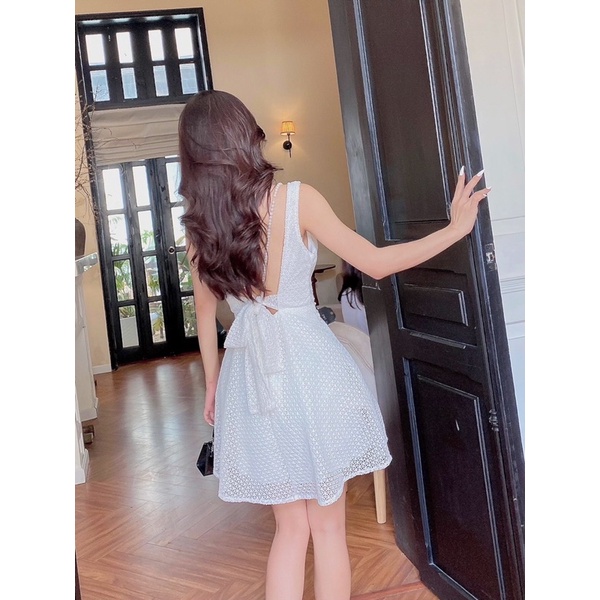 ĐẦM XỐP TRẮNG NƠ HỞ LƯNG DÂY HẠT