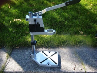 Khung gắn máy khoan