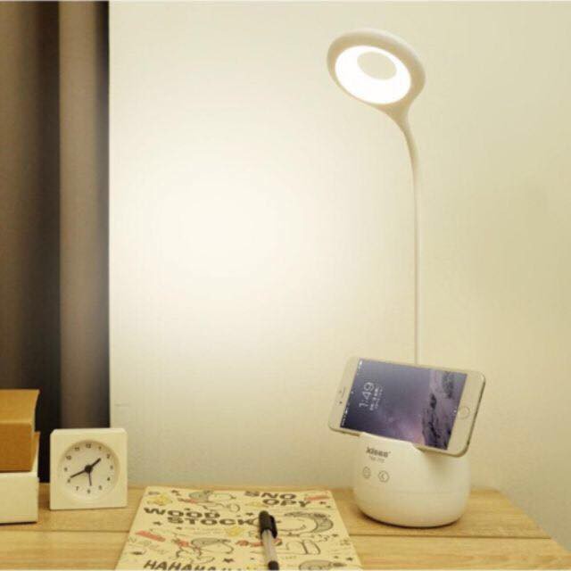 ĐÈN LED ĐỂ BÀN BẢO VỀ MẮT TÍCH HỢP ỐNG CẮM BÚT TGX - 72