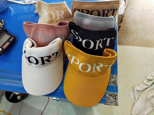 Mũ nữa đầu spost cực phong cách