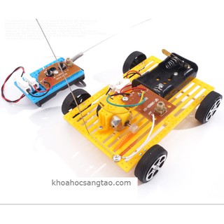 Đồ chơi xe ô tô nhựa điều khiển-Đồ chơi khoa học sáng tạo