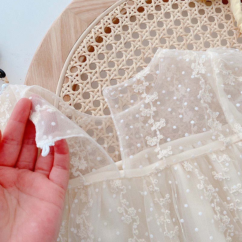 Váy dài tay bé gái trắng ren bồng bềnh, hàng quảng châu cao cấp