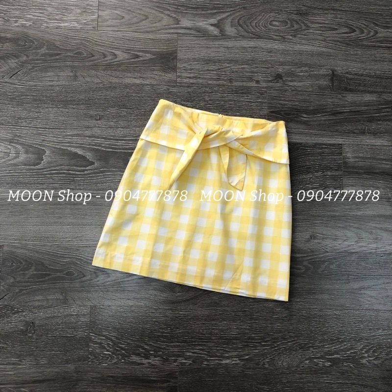 SK220222-Chân váy MNG kẻ vàng