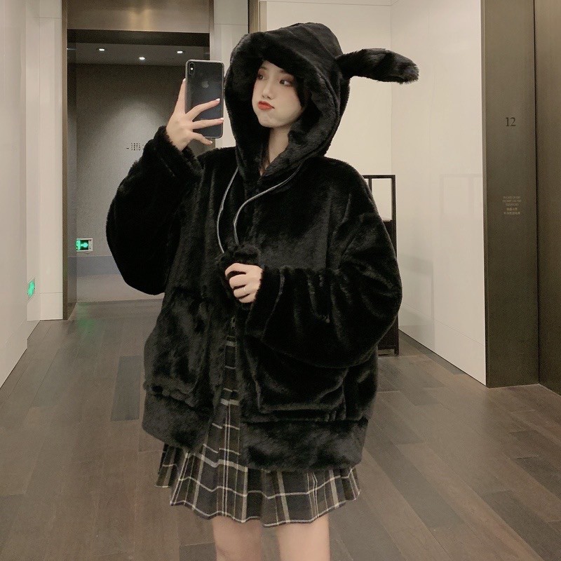 Áo khoác lông tai thỏ giật đáng iuuu ⛄️