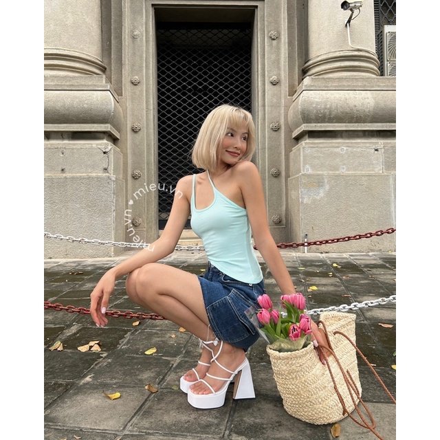 Áo thun nữ hai dây thiết kế lệch vai điểm nhấn hai màu MIEU - JJL19