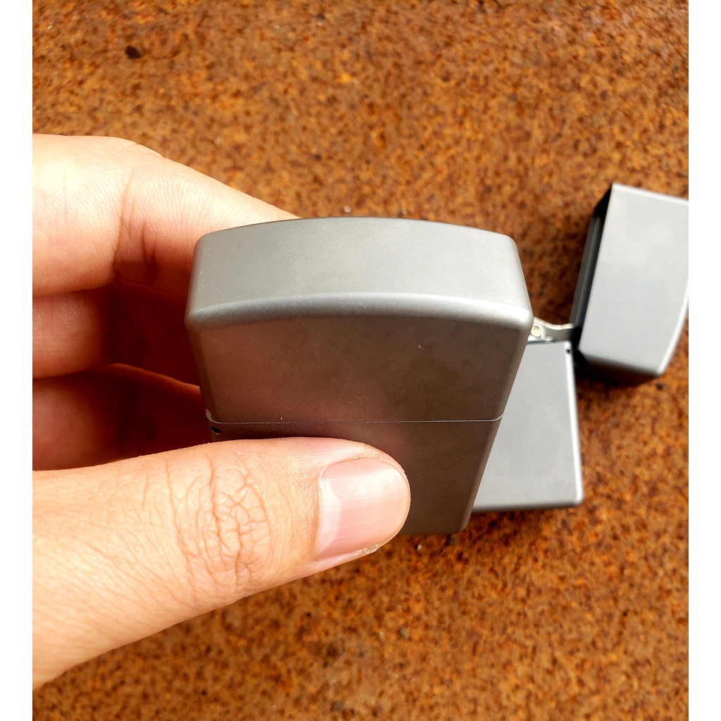 Tacray - Vỏ Titanium quẹt zip