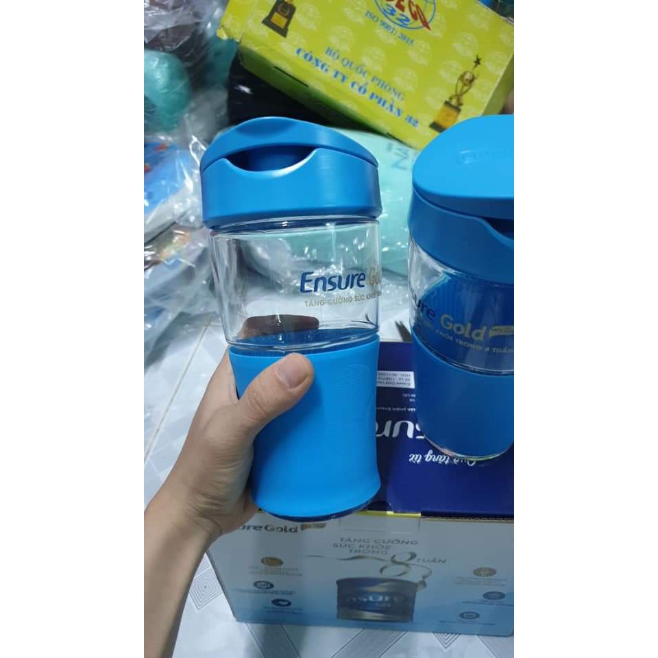LY THỦY TINH LUMINARC CAO CẤP CÓ NẮP QUÀ TẶNG TỪ SỮA ENSURE