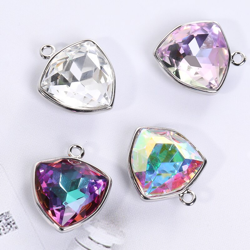 Vòng cổ Mặt Kính Đính Đá Lấp Lánh Kèm Móng Vuốt Đồng