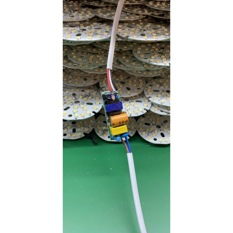 Đèn âm trần 7w 3 màu viền vàng,bạc,phi 90 | BigBuy360 - bigbuy360.vn