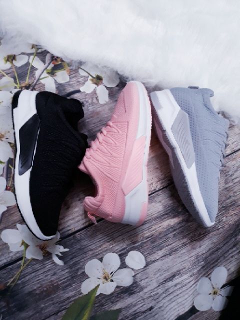 Giày thể thao vằn