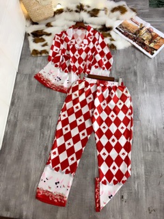 Bộ pijama quân bài