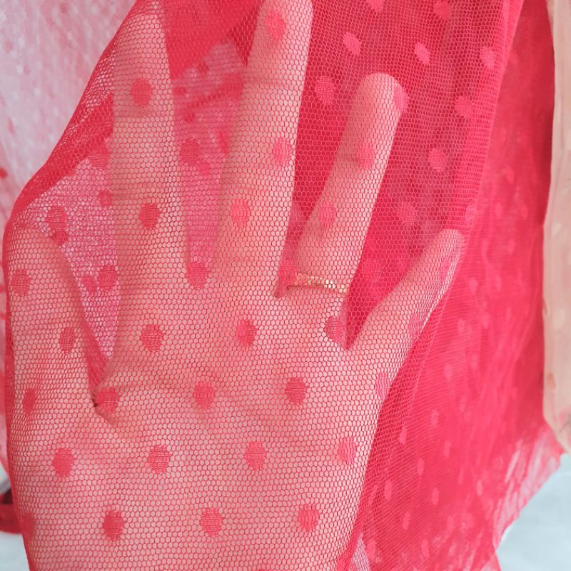 voan lưới hình họa tiết nhiều màu