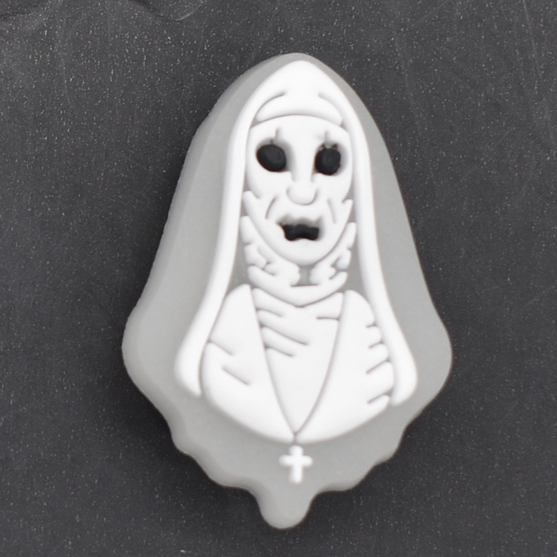 Ghim Cài Giày Dạ Quang Hình Con Ma Phát Sáng Trong Bóng Tối Độc Đáo Cho Nam DIY