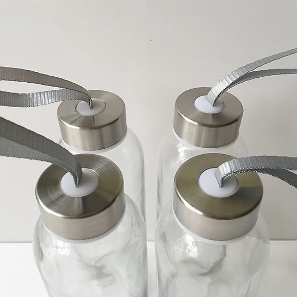 Bình đựng nước thủy tinh- Nắp Thiếc vặn có dây treo 500ml