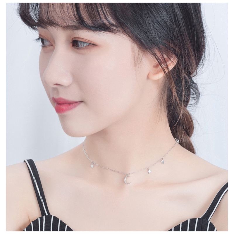 Dây chuyền choker mặt hình trăng khuyết và ngôi sao thời trang Hàn Quốc đính đá zircon làm quà cho bạn nữ