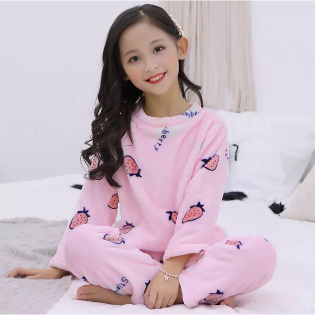 Bộ nỉ lông bé gái