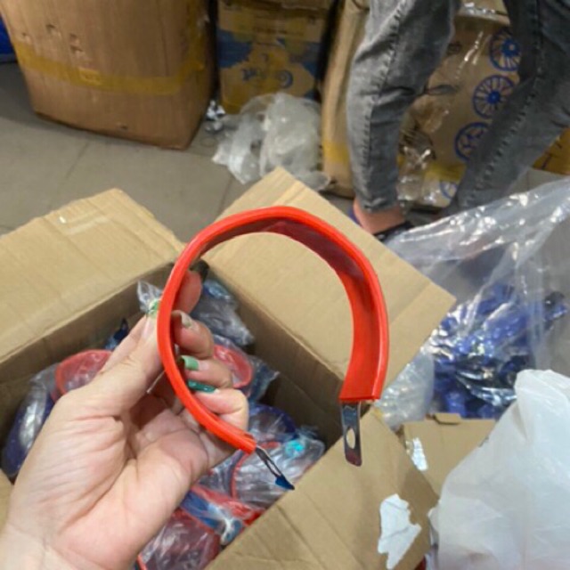 vòng treo pô màu gắn mọi dòng xe