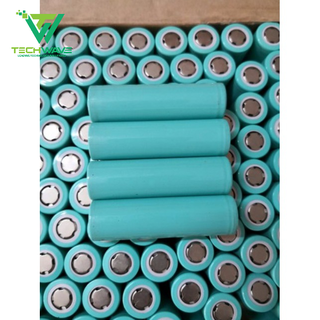 PIN 18650 2200MAH 3.7V