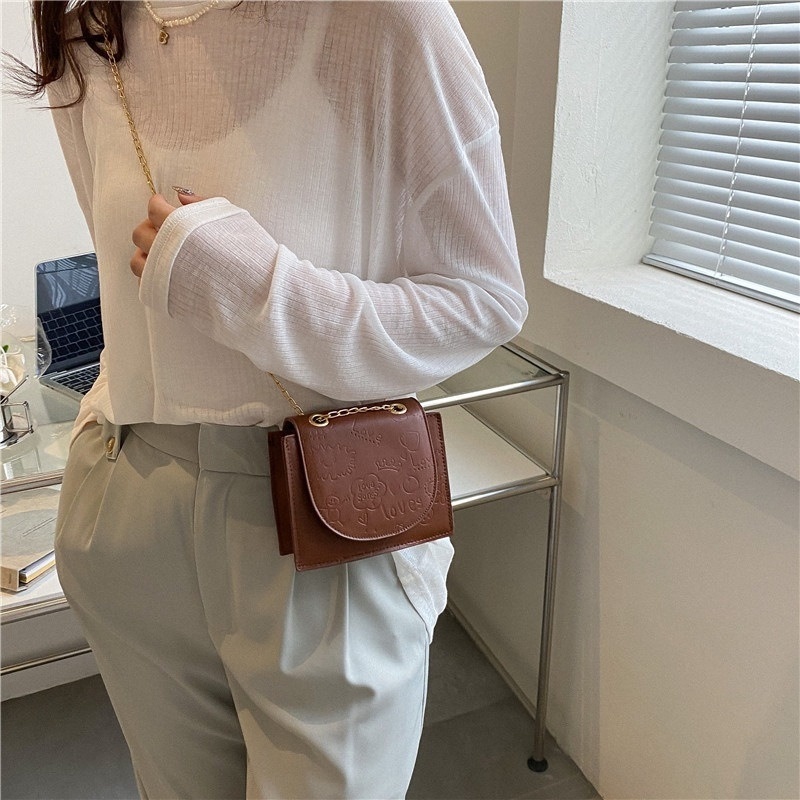 Túi Đeo Chéo Họa Tiết Dập Nổi Đơn Giản Mẫu Mới 2022 NB00354