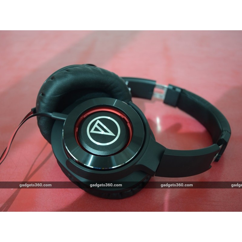 Tai nghe Audio Technica Solid Bass ATH-WS770iS