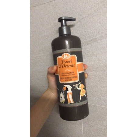 sữa tắm hương sen