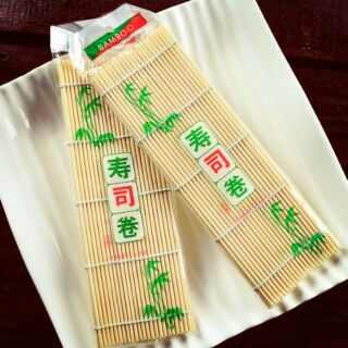 Mành tre cuộn cơm