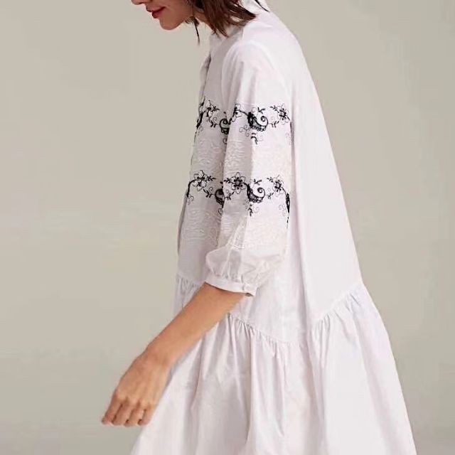 Váy thô cao cấp thêu nổi dập ren kết cườm siêu đẹp đẽ | BigBuy360 - bigbuy360.vn