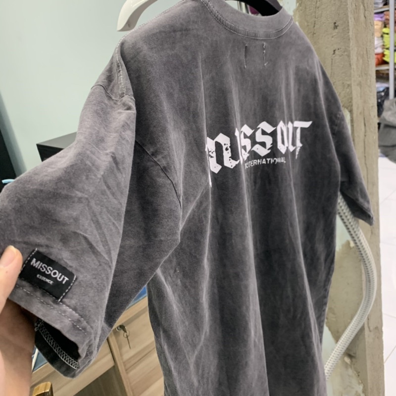 Áo thun unisex missout  MST Wash Xám Logo Mít áo thun tay lỡ nam nữ unisex Full tag Kun Shop | BigBuy360 - bigbuy360.vn