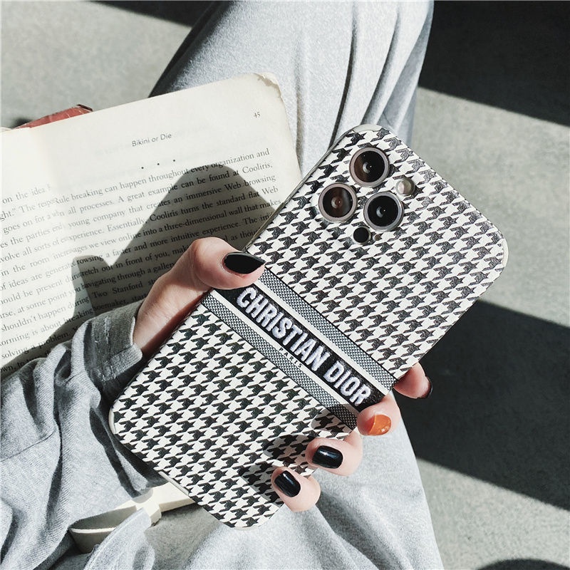 Sẵn sàng! Dior! Ốp Điện Thoại TPU Mềm Thêu Hình Dễ Thương Cho iPhone 12/12Pro 12 11 Pro Max iPhone 7/8 Pro X XR XS