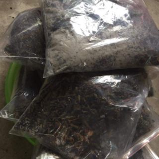 Muối thảo dược chườm bụng sau sinh