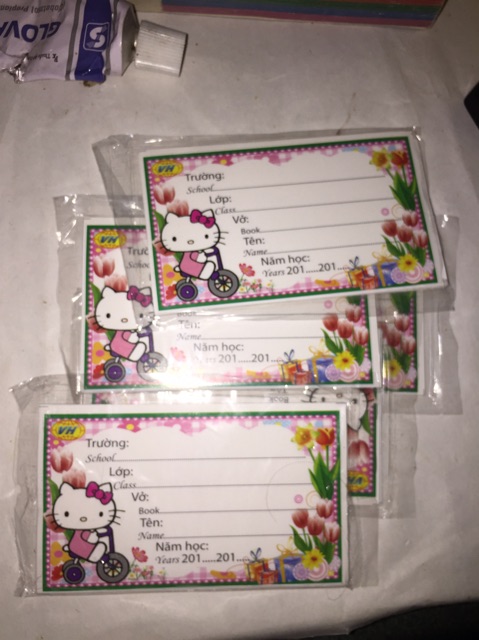 10 tập  Nhãn vở loại to