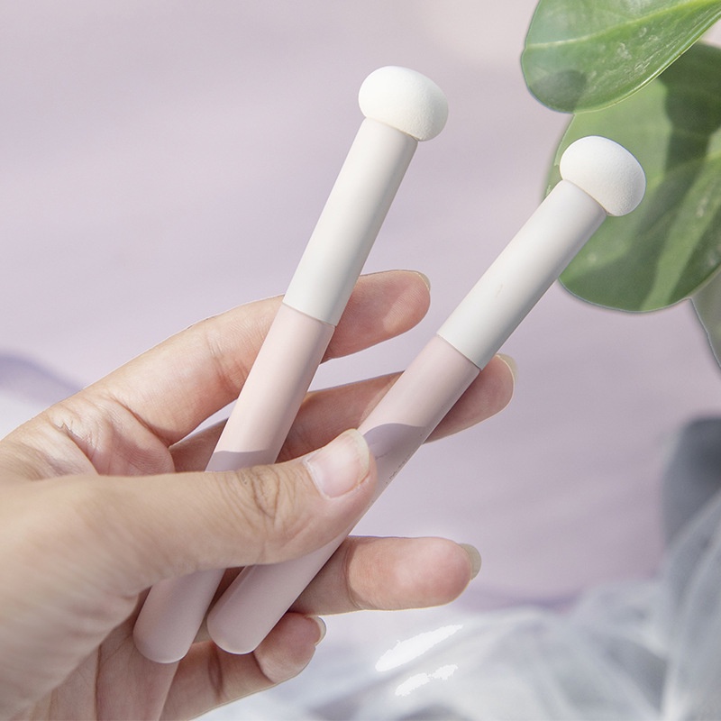 1 Cọ Trang Điểm Đầu Nấm Q- bomb Che Khuyết Điểm Mụn Khô Và Ướt Không Để Lại Dấu Vết
