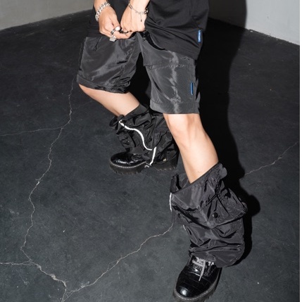 Quần dù túi hộp unisex AZIER sản phẩm sử dụng được nhiều phong cách - Hàng thiết kế chính hãng