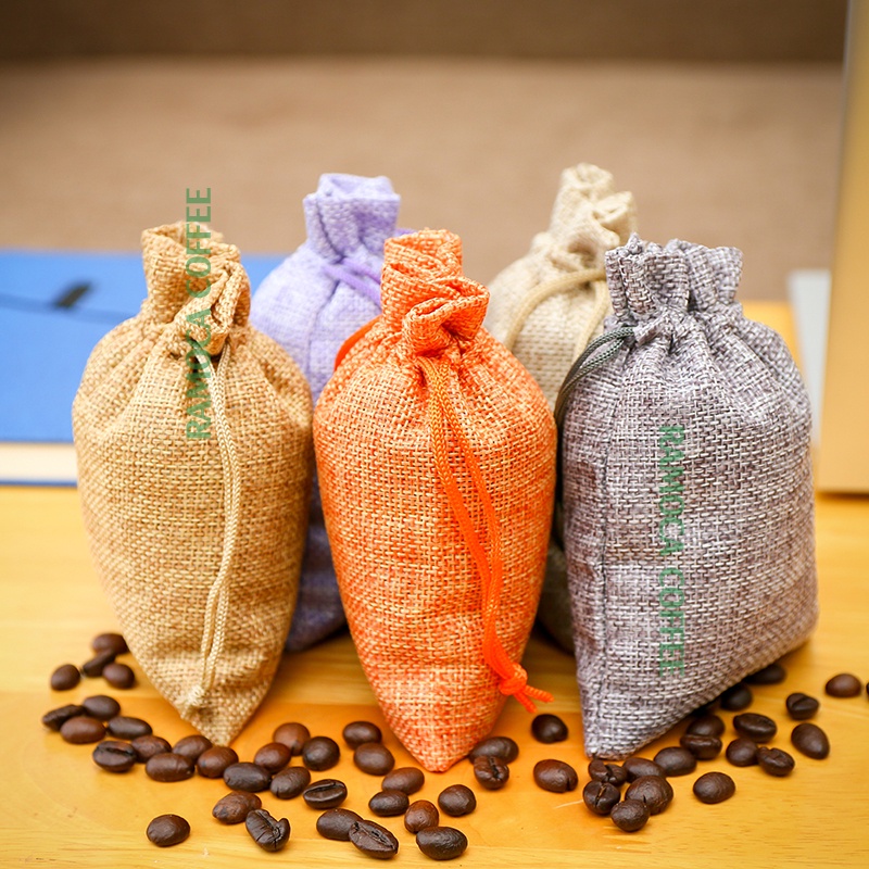 Túi thơm cafe treo xe ô tô || hút ẩm, khử mùi và làm thơm xe || 100% hạt cafe rang mộc II túi vải đay dây rút nhiều màu