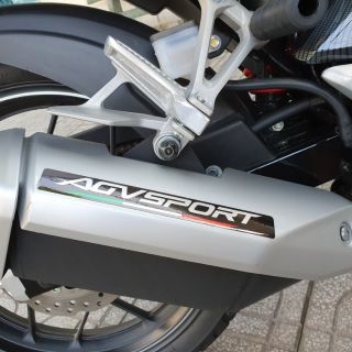 Decal nhỏ dán xe
