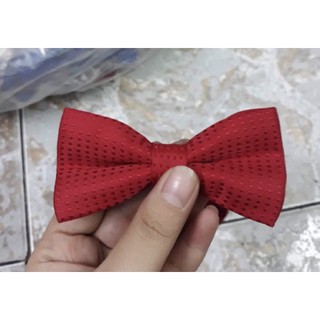 <TH>Nơ chú rể chấm bi may đẹp