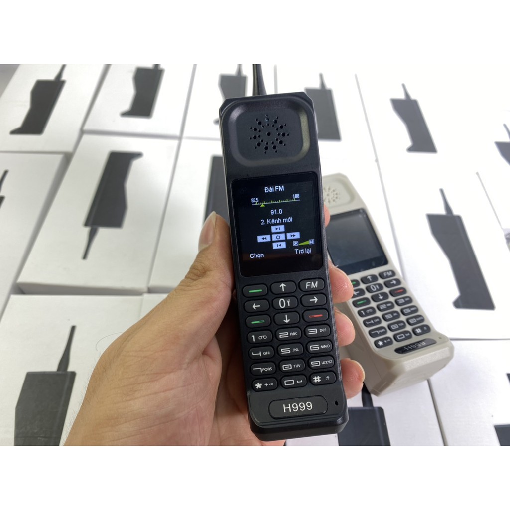 Điện Thoại Pin Khủng 4500mAh Bộ Đàm H999 Sạc Pin Cho Điện Thoại Khác Loa To Màn Hình Siêu Đẹp | BigBuy360 - bigbuy360.vn