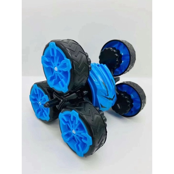 Xe điều khiển xoay đa chiều 360 độ (tặng pin remote)