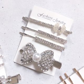 Set 4 kẹp tóc Đính đá hàn quốc giá 30k