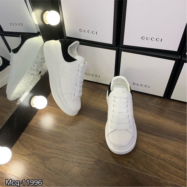 Giầy cao đế gót nhung cực chất