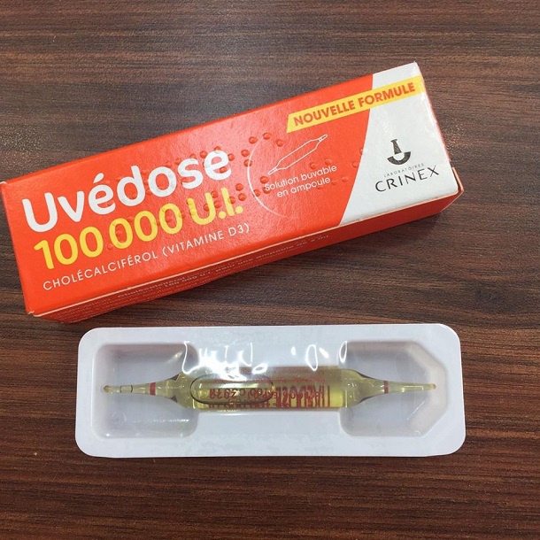 Vitamin D3 Uvedose 100 000 UI cho bé trên 18 tháng